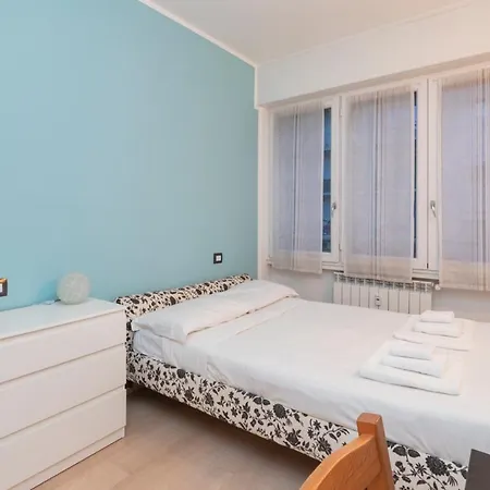 Apartamento Luxury Near Bocconi Zamenhof 7 *