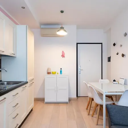 Apartamento Luxury Near Bocconi Zamenhof 7