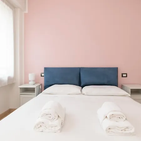 Apartment Luxury Near Bocconi Zamenhof 7 Milan