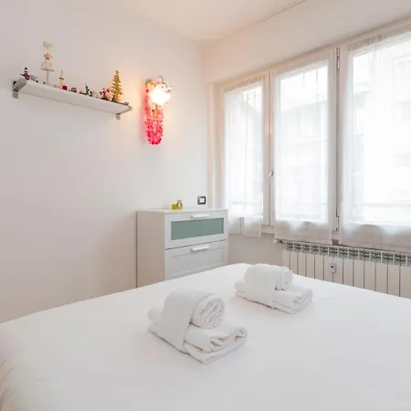 Apartamento Luxury Near Bocconi Zamenhof 7 Milán