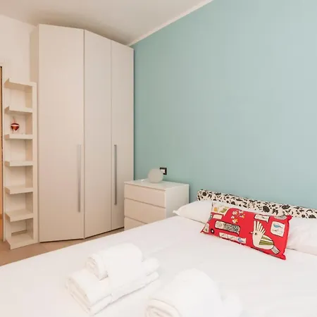 Apartamento Luxury Near Bocconi Zamenhof 7 Milán